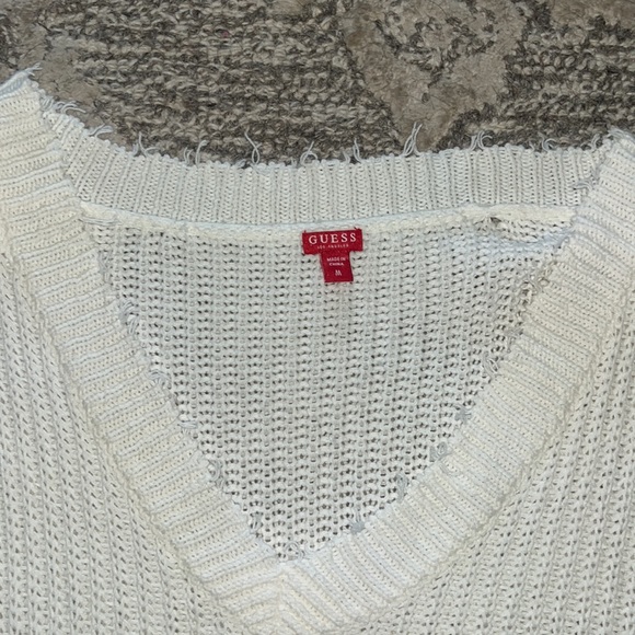 Guess white, distressed sweater (M) - Picture 2 of 5